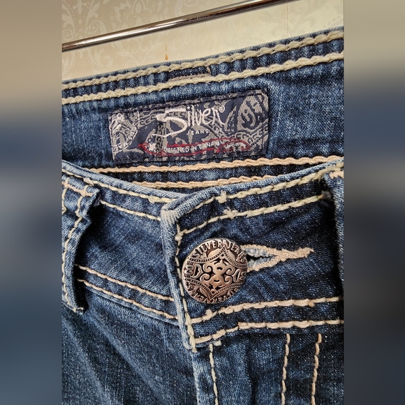 Silver Capris - Picture 9 of 11